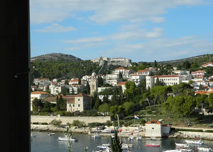 Seaview - Zf Hvar Гостьовий будинок 4*