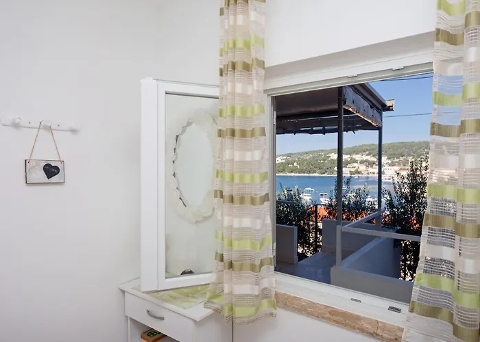 Seaview - Zf Hvar Гостьовий будинок Хвар