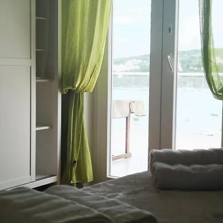 Seaview - Zf Hvar Гостьовий будинок Хвар