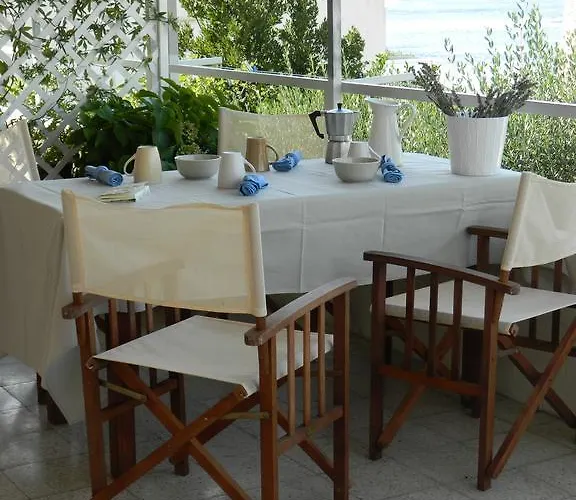 Seaview - Zf Hvar بيت ضيافة 4*