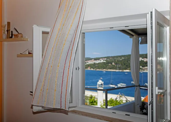 Seaview - Zf Hvar 4*