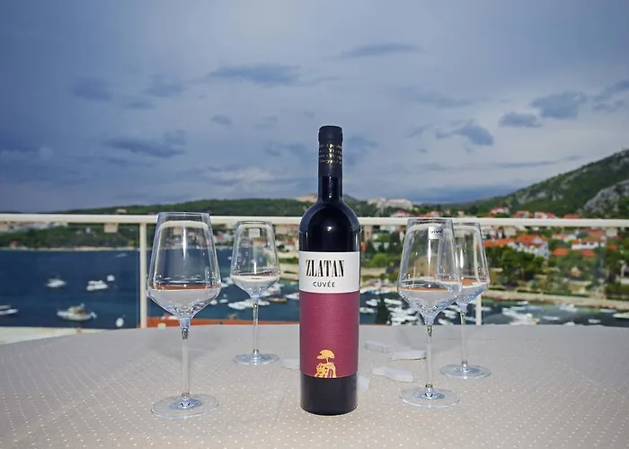 Seaview - Zf Hvar بيت ضيافة هفار